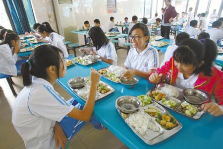 [重磅消息]2020年校園食堂真的不能再對(duì)外承包或委托經(jīng)營(yíng)了